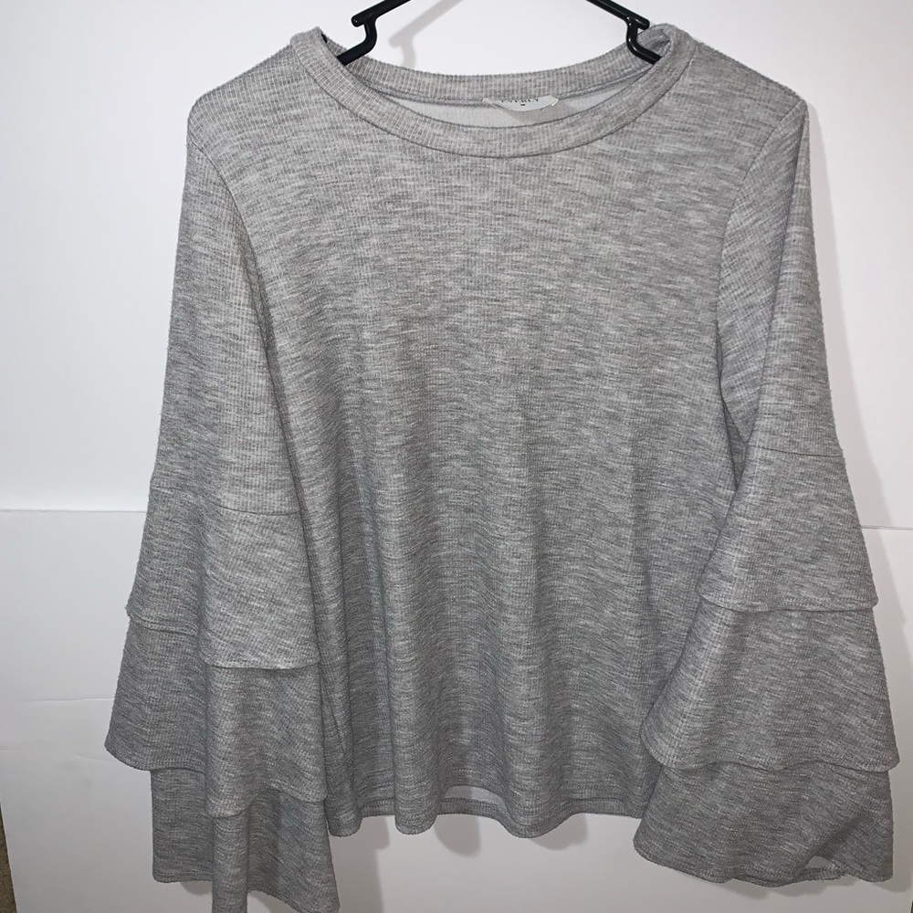 Everly Long Sleeve Top - Flowy Sleeves